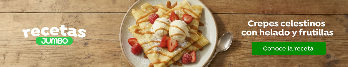 Crepes celestinos con helado y frutillas