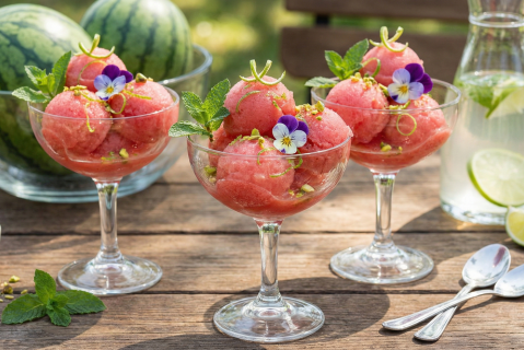 https://cl-jumbo-recipes-cms.ecomm.cencosud.com/cms/cl/Recetas_Jumbo/view_version/65df3f1a99abc26c4fcdc1f7/4dba37c3-fb8f-4ac8-9a30-21a9abcd0bf4-d061bedb494c4be392848e12845cc87b.png