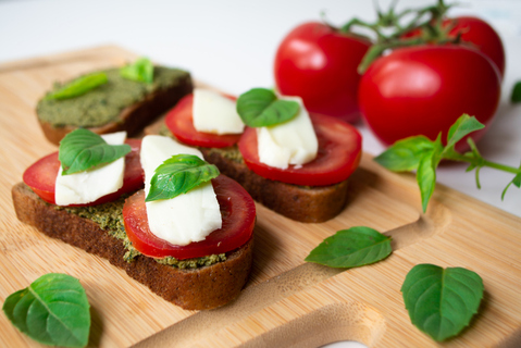 https://cl-jumbo-recipes-cms.ecomm.cencosud.com/cms/cl/Recetas_Jumbo/view_version/660e0187db6156f20ced88d0/4d2e4430-4e8e-41eb-b800-49b17f6f4628.jpg